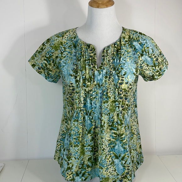 TALBOTS Petites, floral short sleeve blouse , Size P - Picture 1 of 14